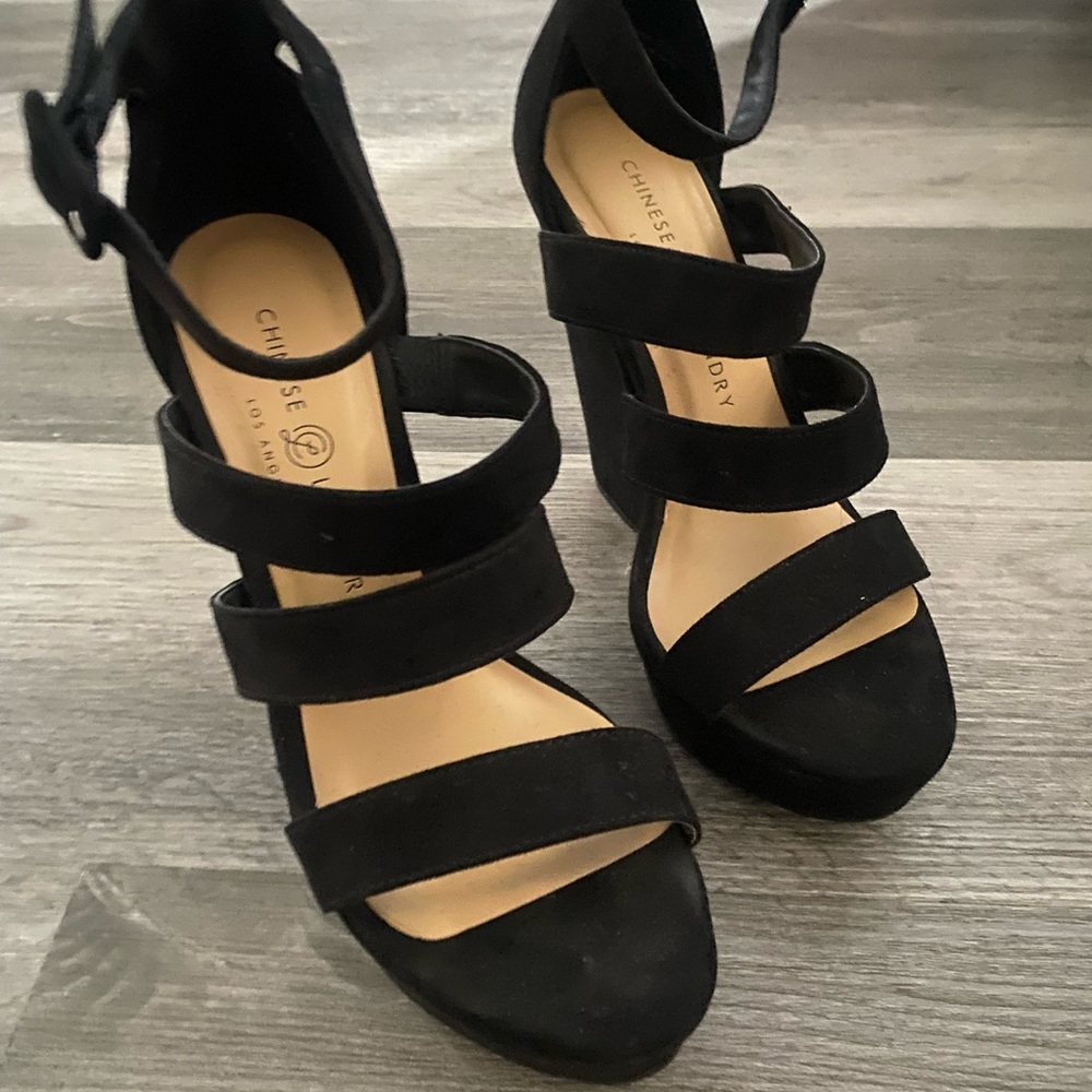 Black Strappy Wedge Sandals - Women - Picture 3 of 8